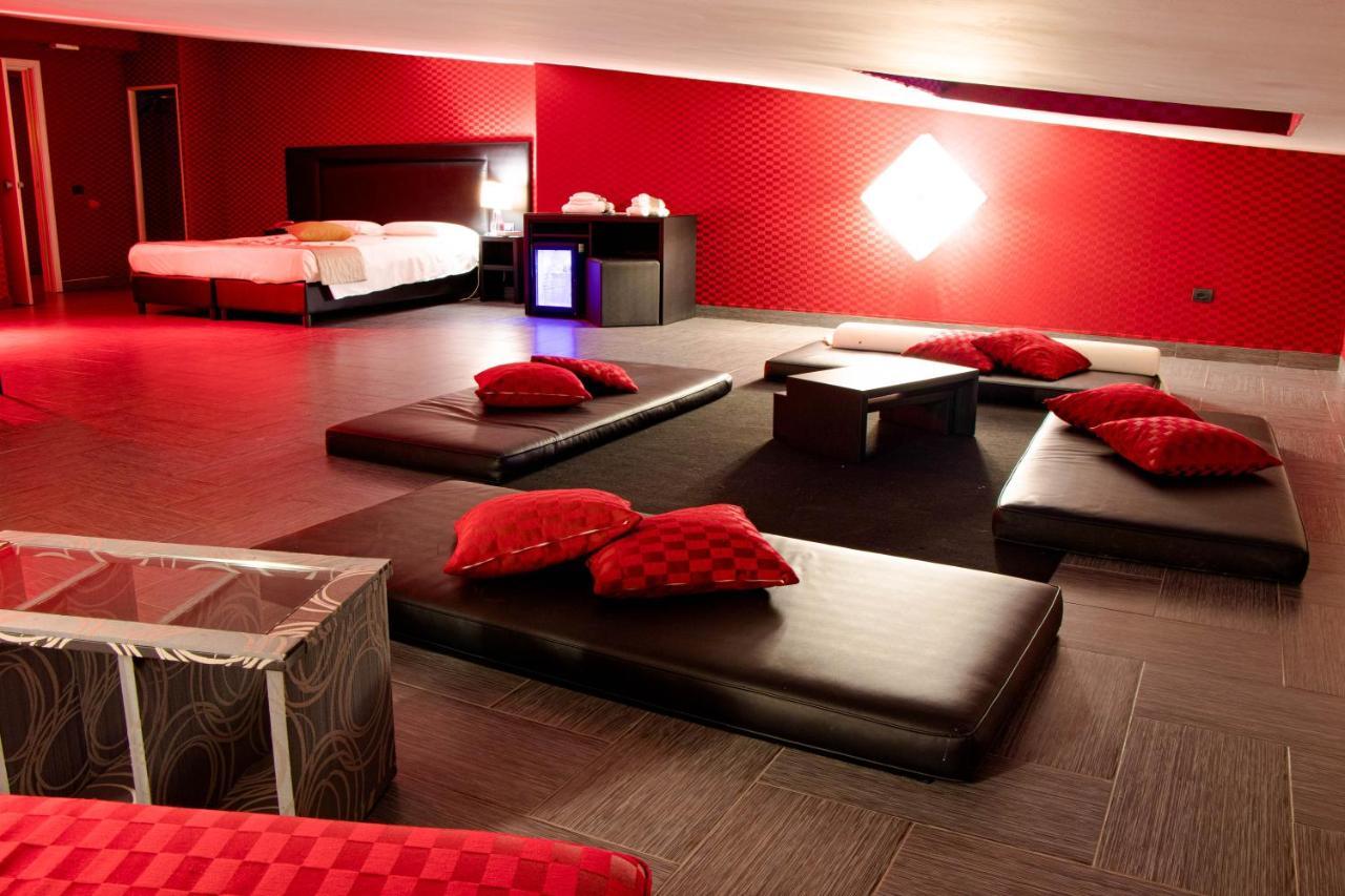 Hotel Masaniello Luxury كازوريا المظهر الخارجي الصورة