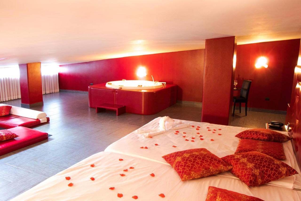 Hotel Masaniello Luxury كازوريا المظهر الخارجي الصورة