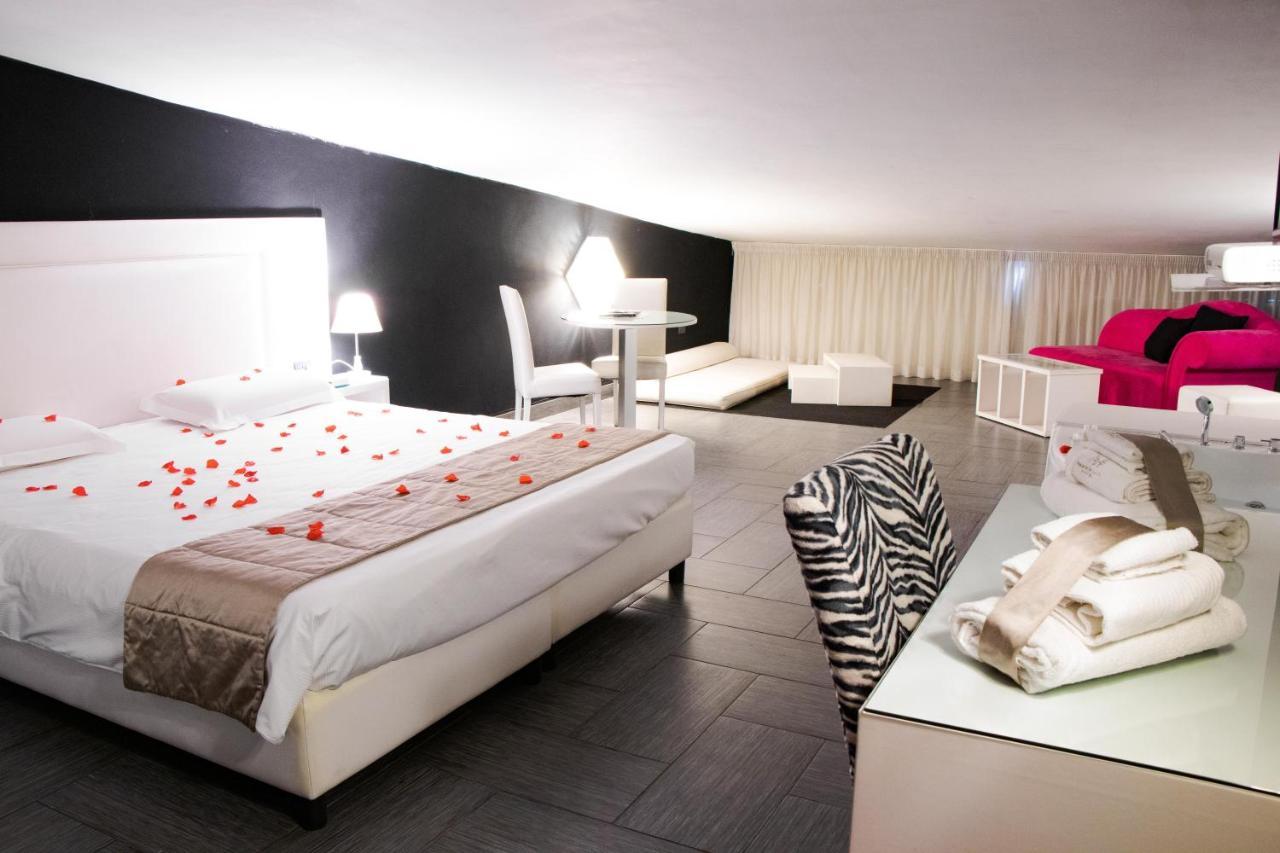 Hotel Masaniello Luxury كازوريا المظهر الخارجي الصورة