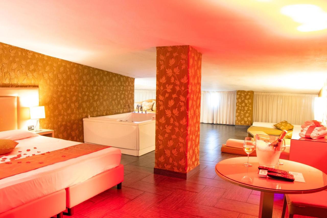 Hotel Masaniello Luxury كازوريا المظهر الخارجي الصورة
